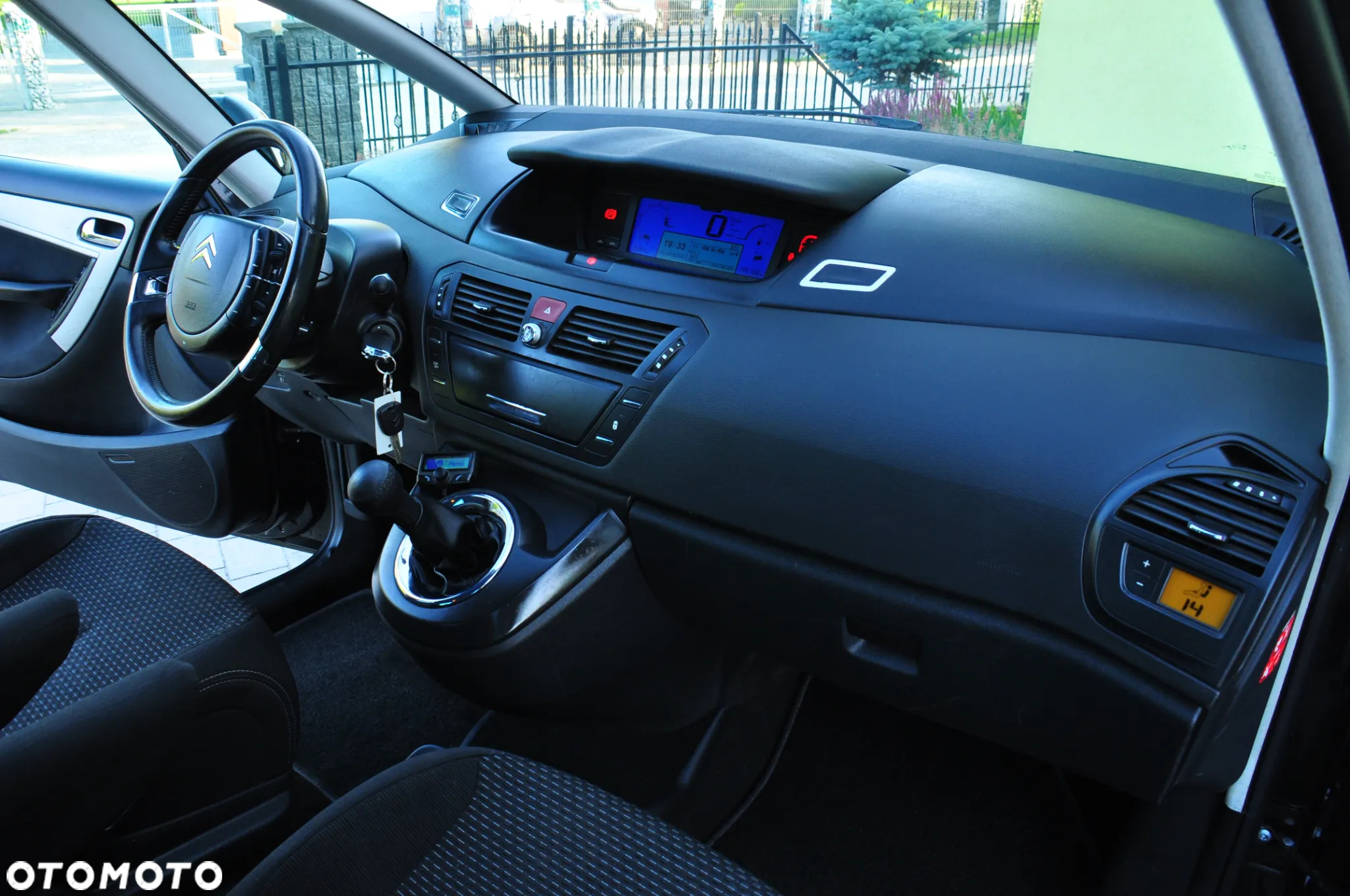 Citroën C4 Picasso 1.8 16V Style - 20