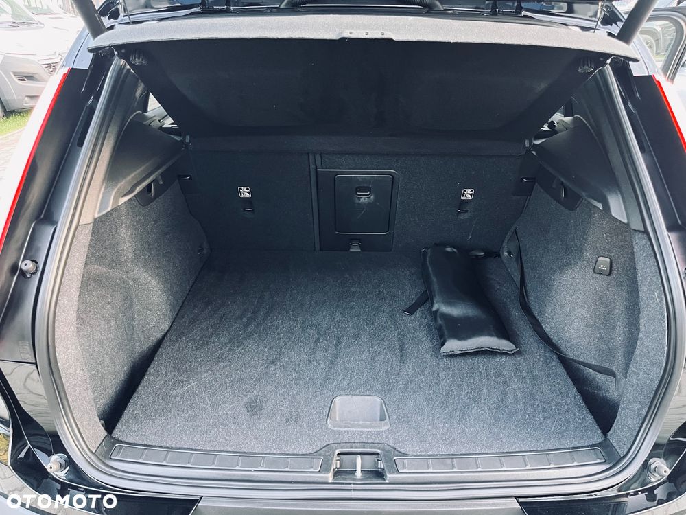 Volvo XC 40 - 27