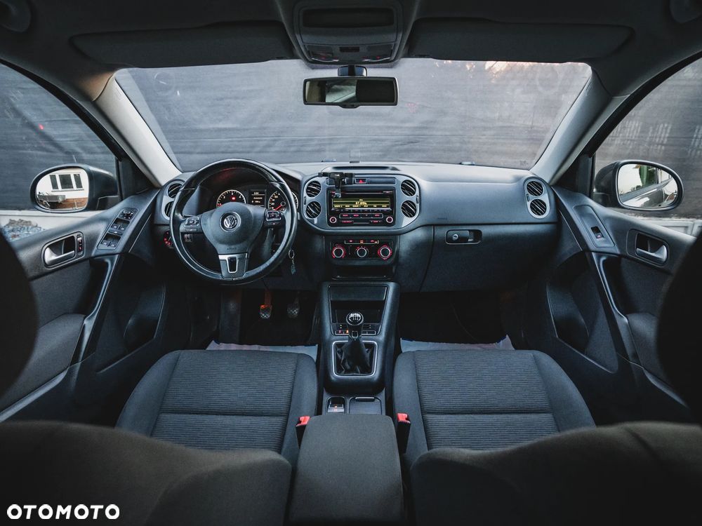 Volkswagen Tiguan 2.0 TDI DPF BlueMotion Technology Lounge Sport & Style - 17