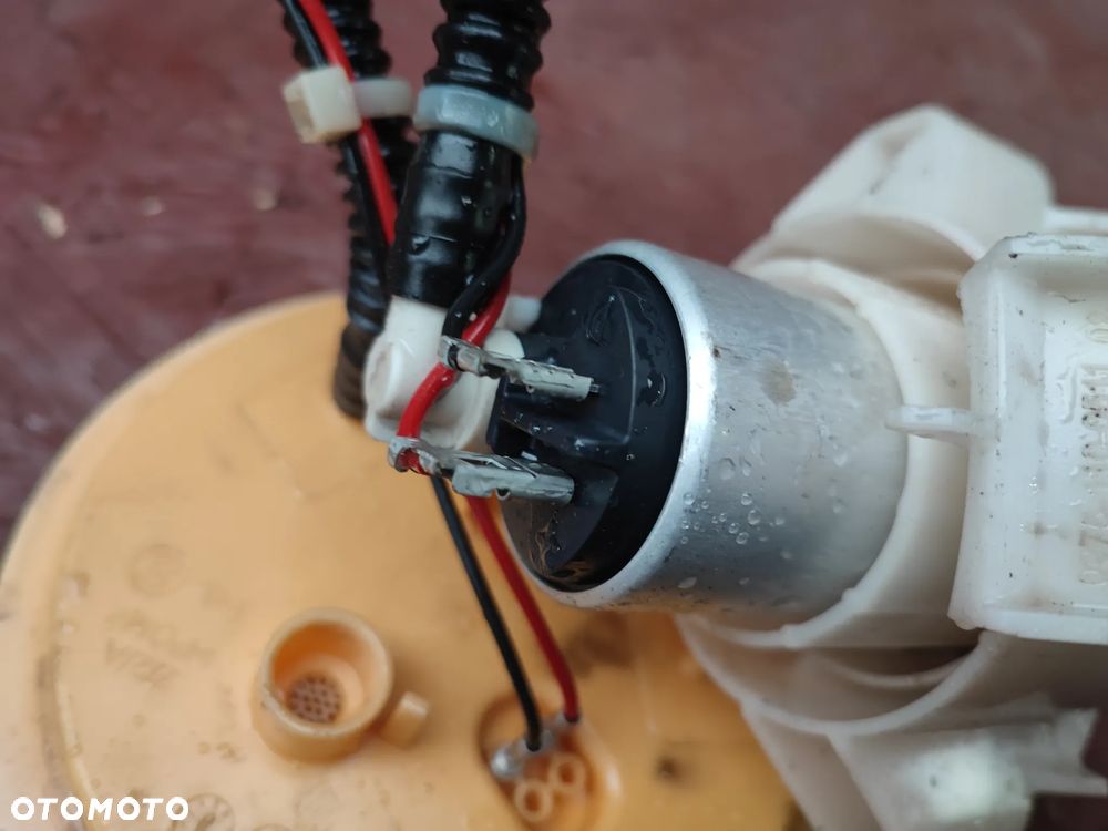 BMW F06 / F07 / F10 / F11 / F12 / F13 / ORYGINALNA POMPA PALIWA Z BAKU DO SILNIKÓW DIESLA GAMY N57 / N47 ( 2.0D / 3.0D / 3.5D / 4.0D / 5.0D ) O NR.  16 11 7 260 648 OEM W BARDZO DOBRYM STANIE - 12