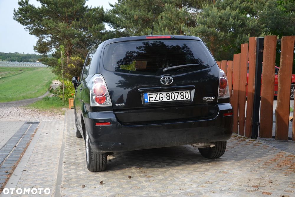 Toyota Verso - 23