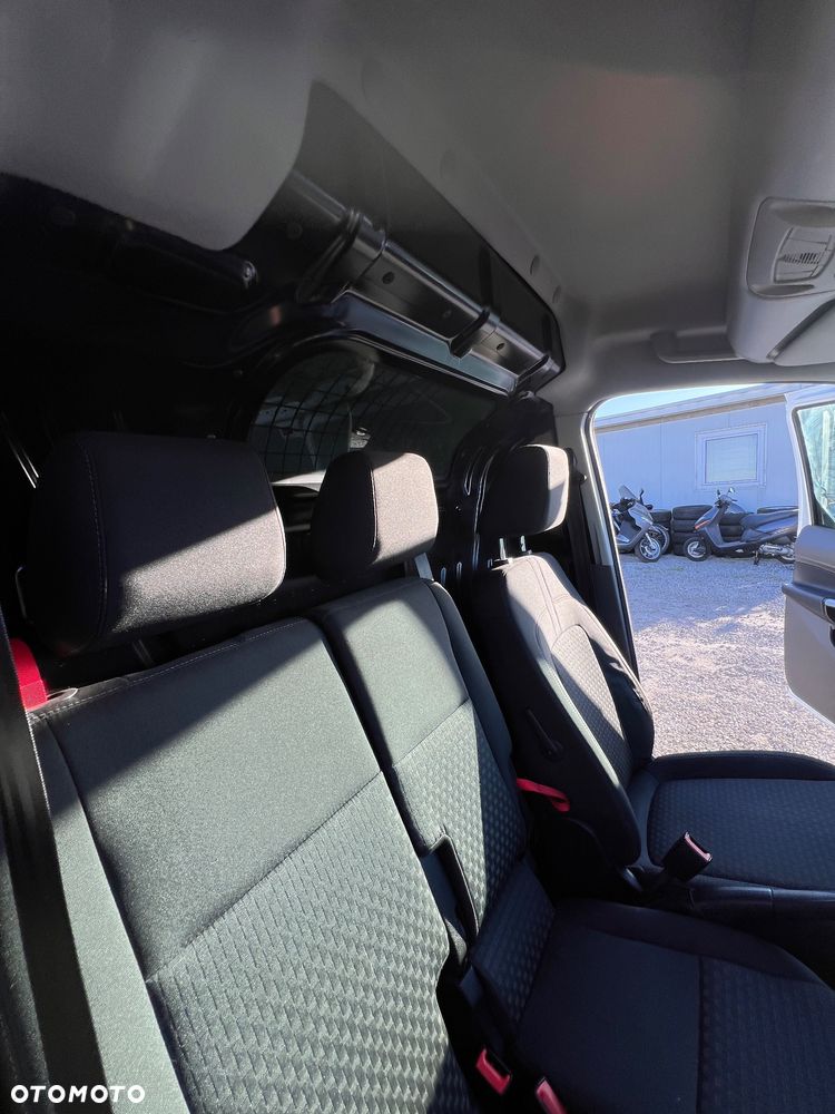 Ford Connect - 18