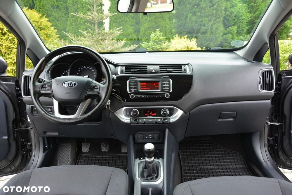 Kia Rio 1.2 XL Business Line - 20