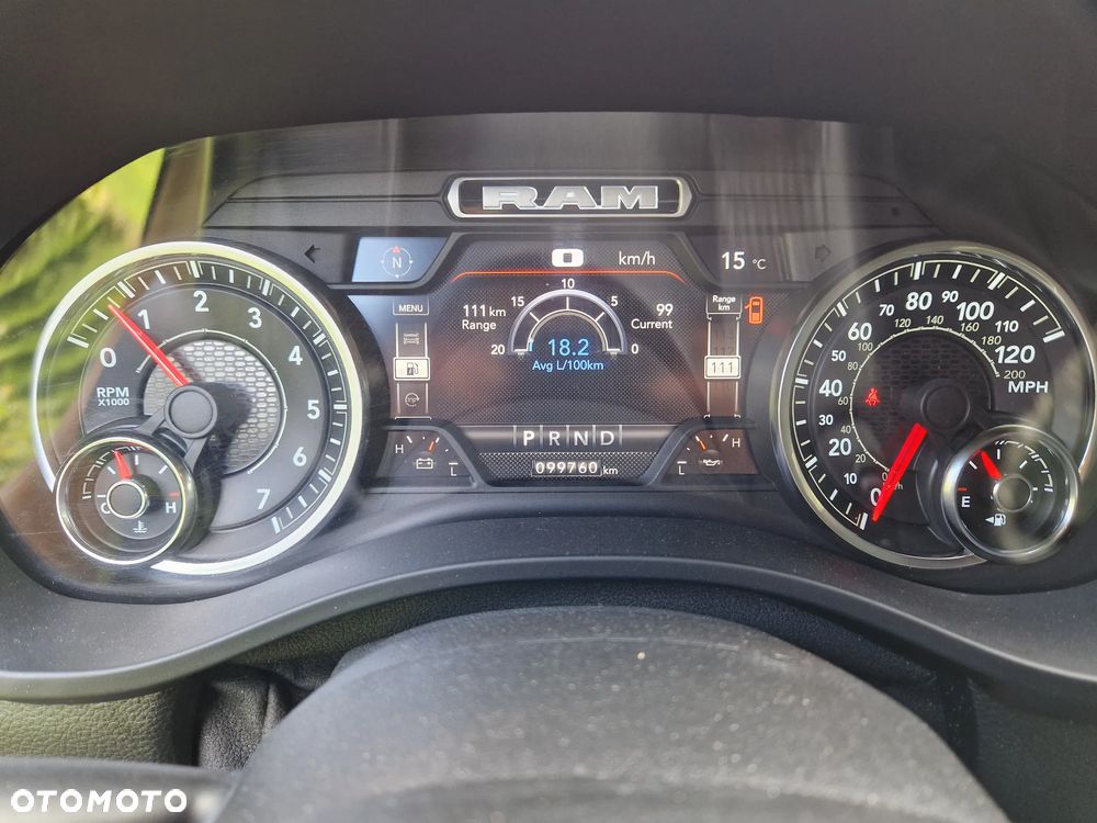 RAM 1500 5.7 Quad Cab Longbed Bighorn Black - 17