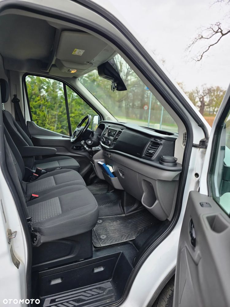 Ford Transit - 17