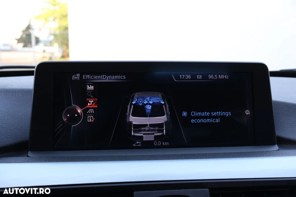 BMW Seria 3 320d xDrive Aut. - 35
