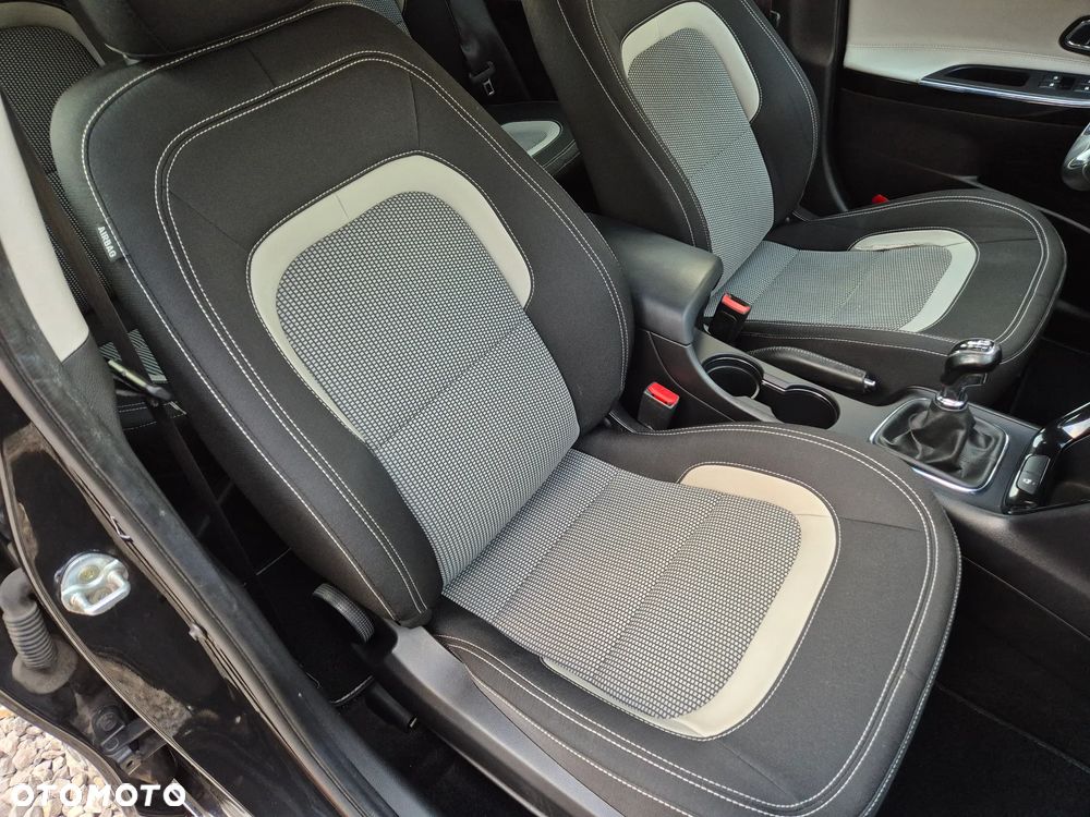 Kia Ceed 1.4 CVVT Vision - 24
