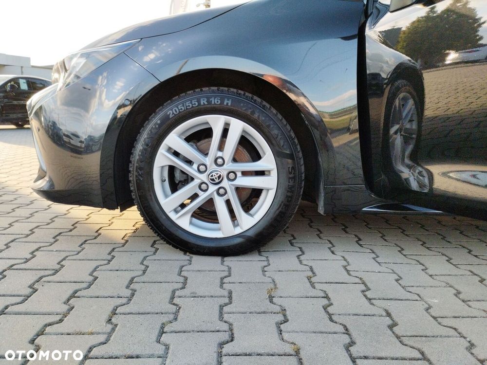 Toyota Corolla 1.8 Hybrid Comfort - 27