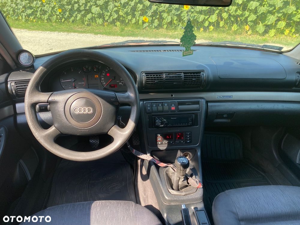 Audi A4 Avant - 10