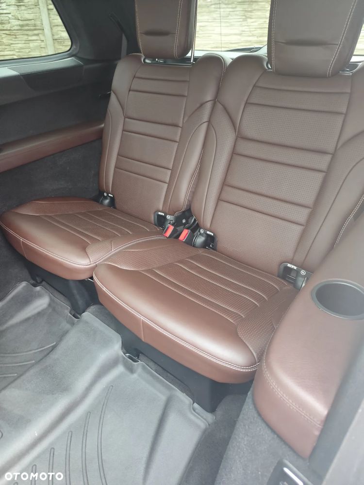 Mercedes-Benz GL - 14