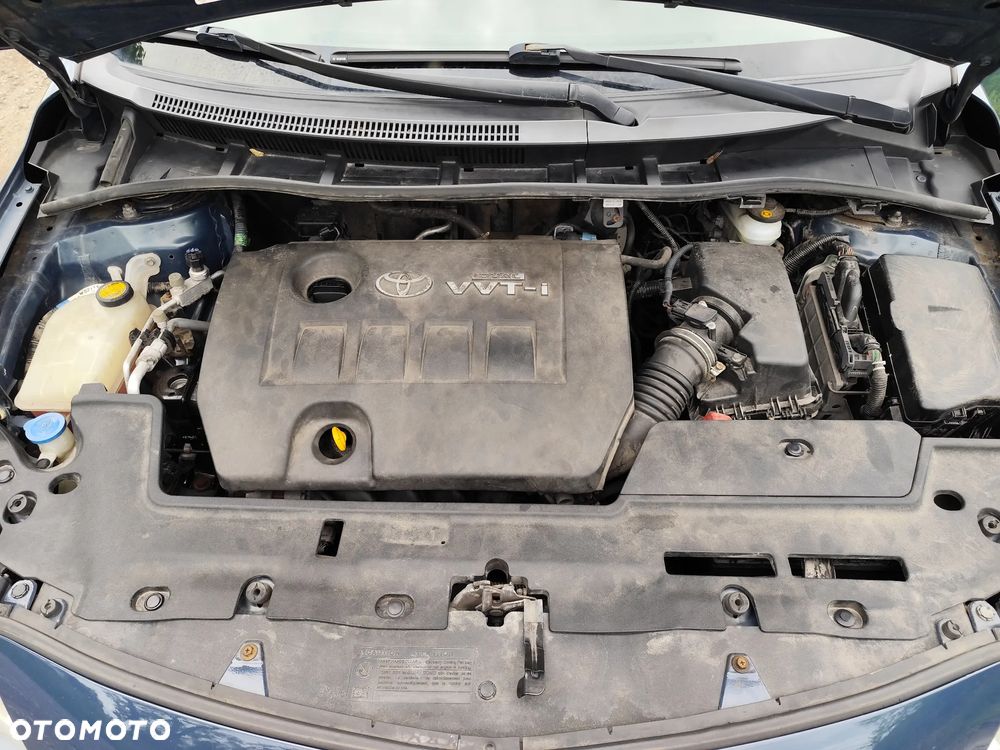 Toyota Corolla 1.6 VVT-i Premium Start - 18