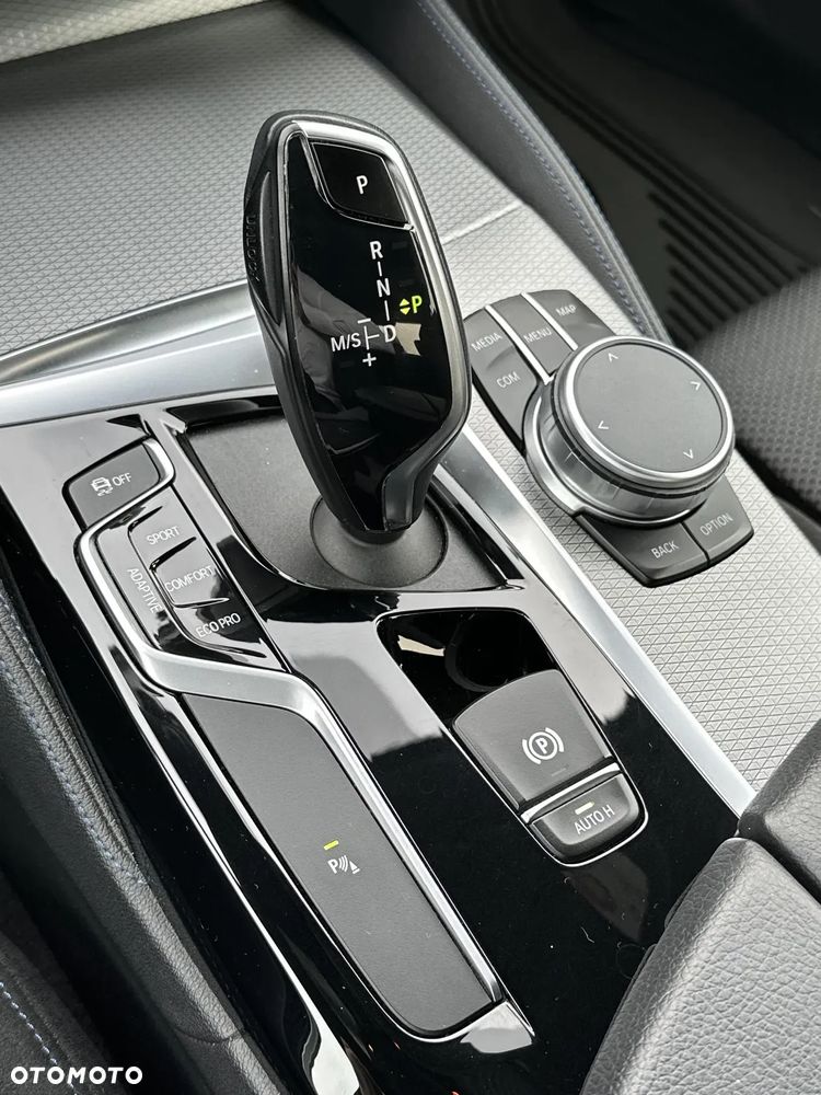 BMW Seria 5 530i GPF xDrive M Sport sport - 12