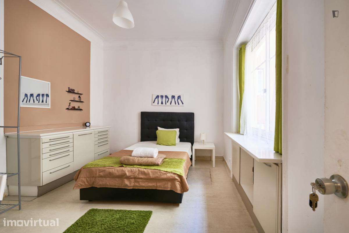 Quarto - localizado em Saldanha Lisbon - Grande imagem: 2/22