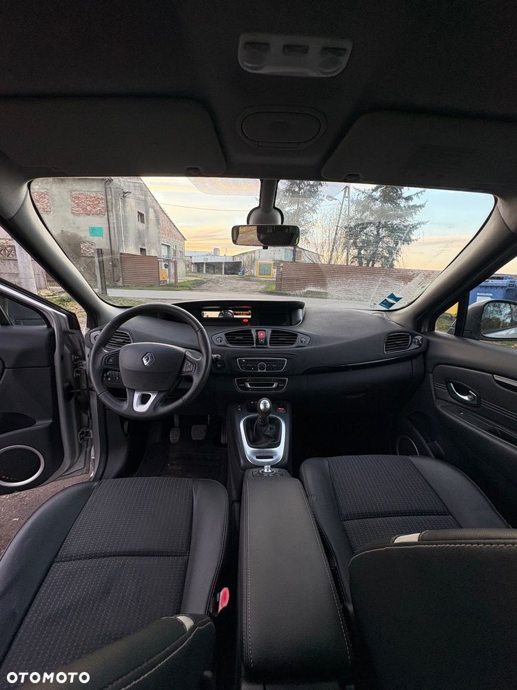 Renault Scenic - 8