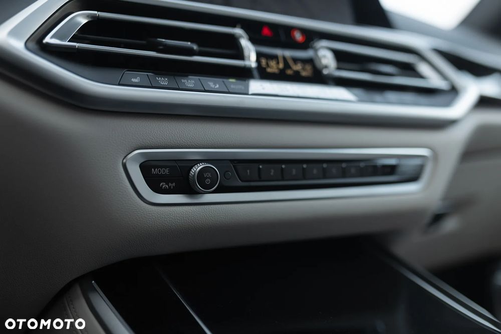 BMW X5 xDrive25d sport - 23