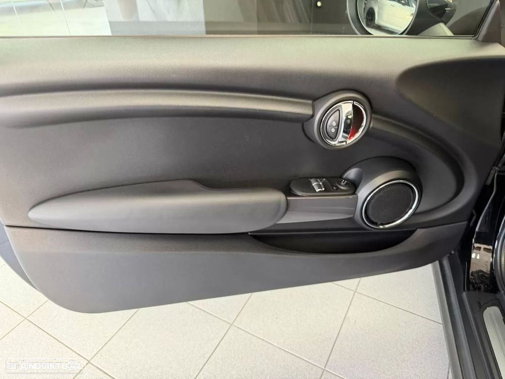 MINI 3 Portas Cooper D - 14