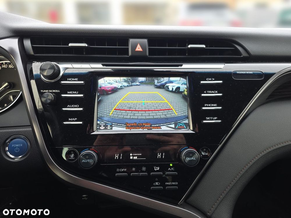 Toyota Camry 2.5 Hybrid Comfort CVT - 19