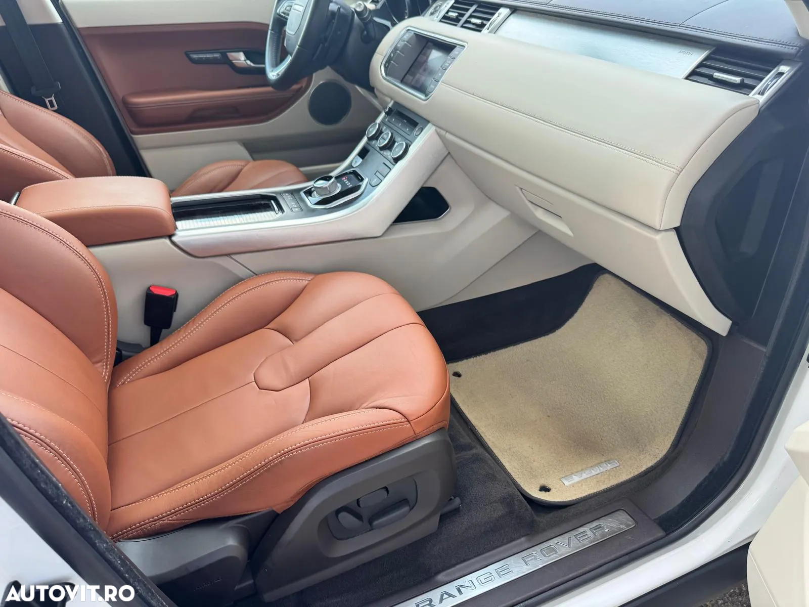 Land Rover Range Rover Evoque - 15