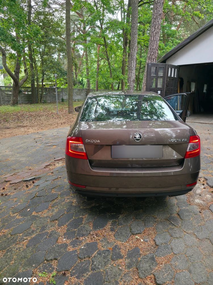 Skoda Octavia 1.6 TDI SCR Business - 6