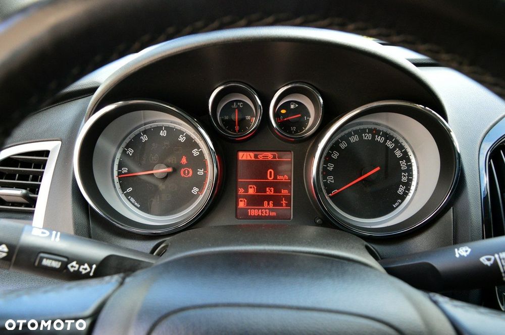 Opel Astra 1.4 T Cosmo - 29