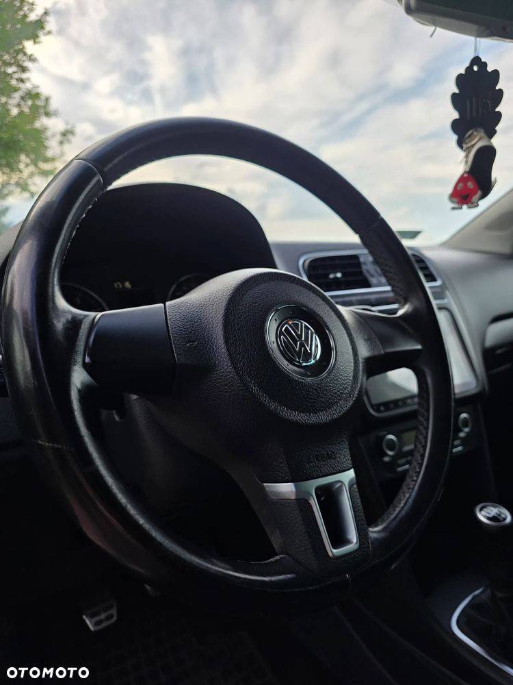 Volkswagen Polo - 18