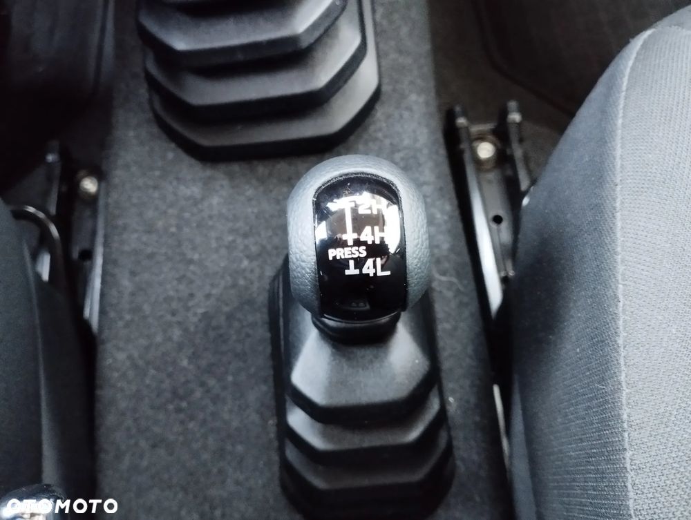 Suzuki Jimny 1.5 Pro - 26