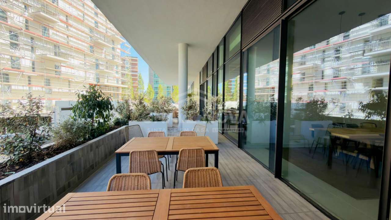 T0 Novo c/ Varanda e Lugar de Garagem em Santa Marinha - Grande imagem: 2/27