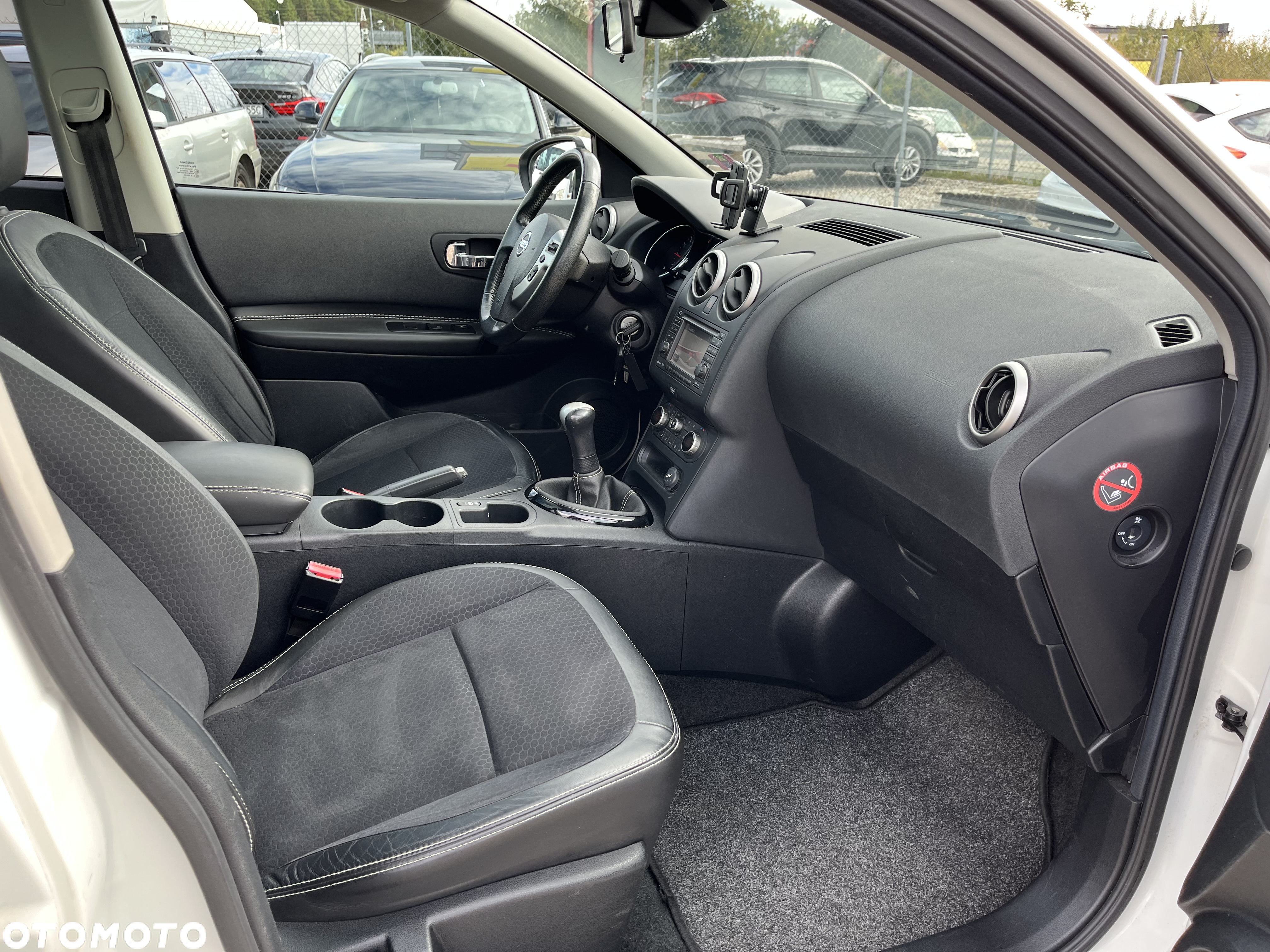 Nissan Qashqai - 10
