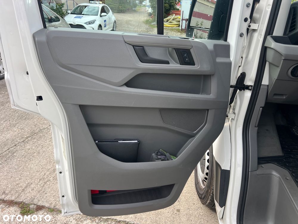 Volkswagen Crafter - 13