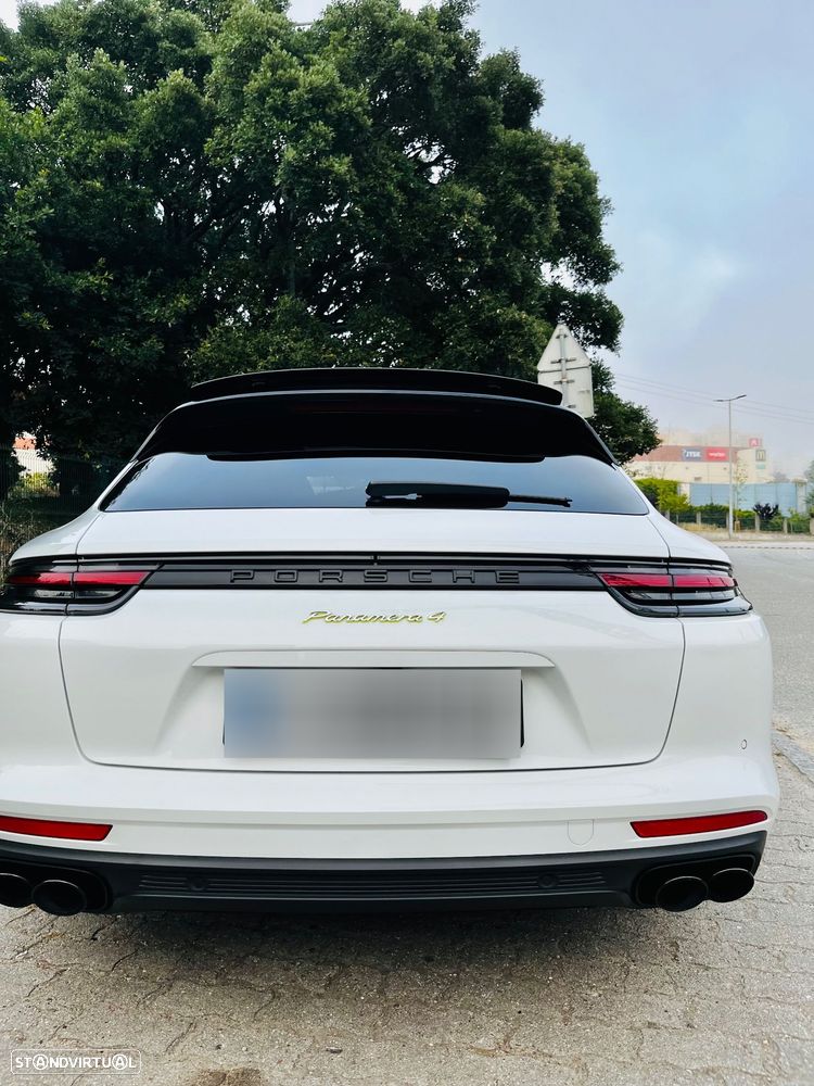 Porsche Panamera 4 E-Hybrid - 5