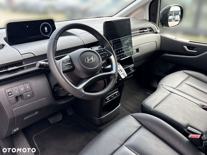 Hyundai Staria 1.6 T-GDI HEV Smart VIP - 8