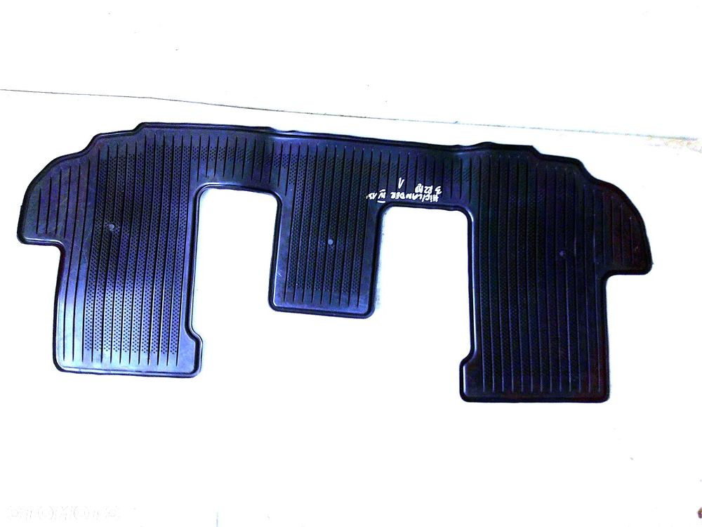 toyota highlander komplet 3 rzędy dywaniki przód nowe oryginał gumowe - 13