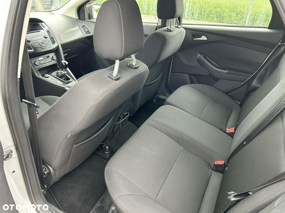 Ford Focus - 18