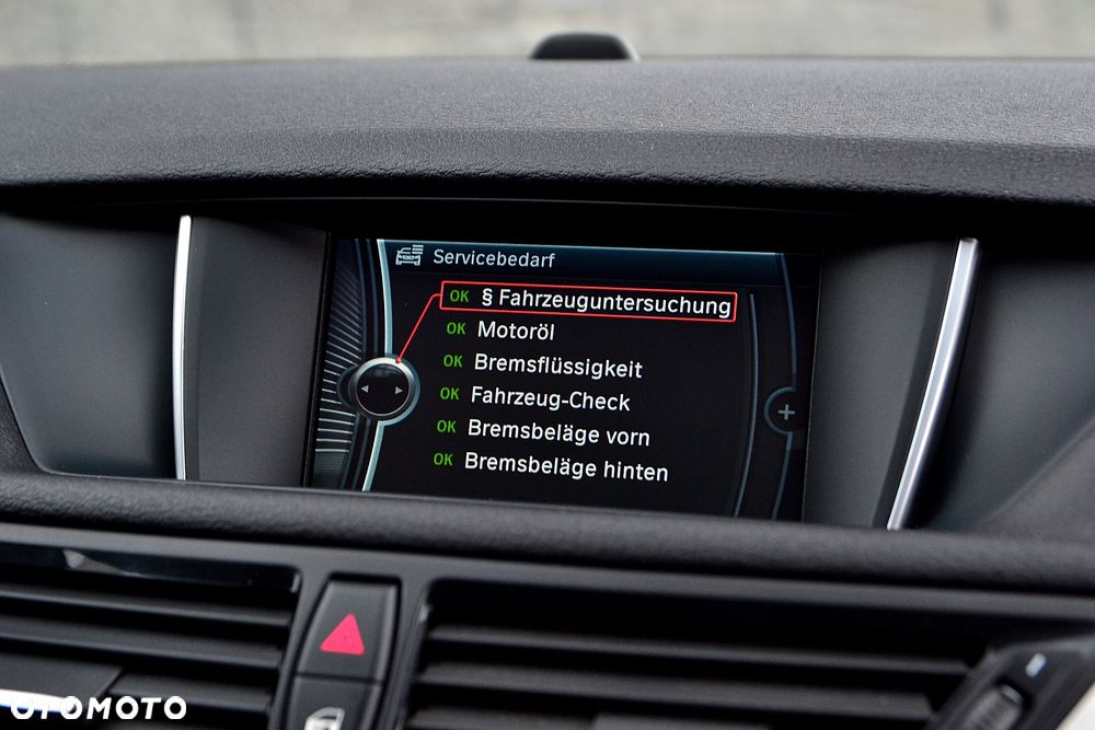 BMW X1 sDrive18d xLine - 18