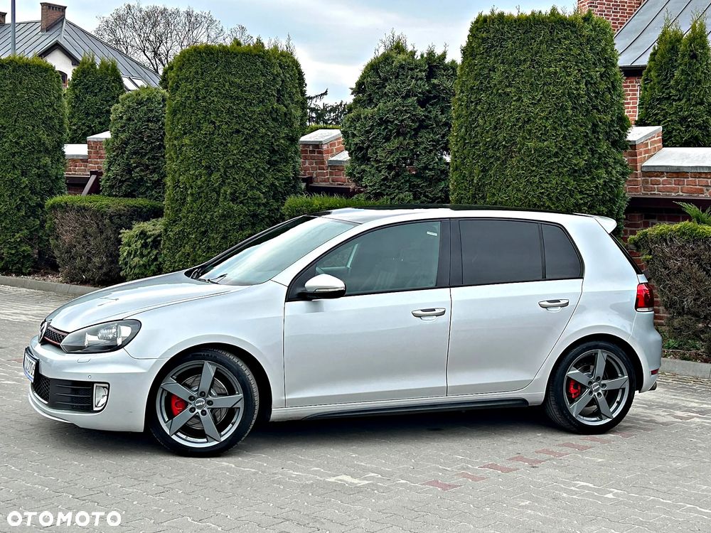 Volkswagen Golf - 30