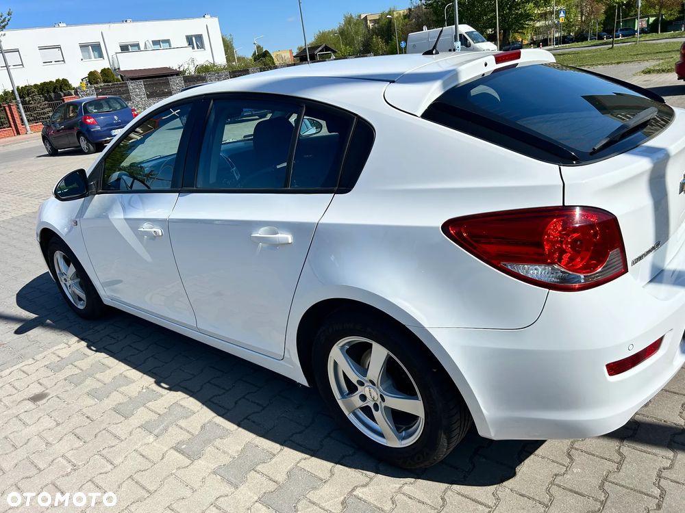 Chevrolet Cruze - 5