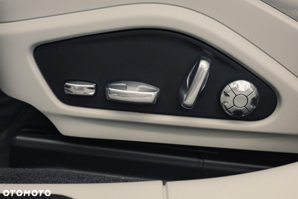 Porsche Panamera 4S E-Hybrid - 33