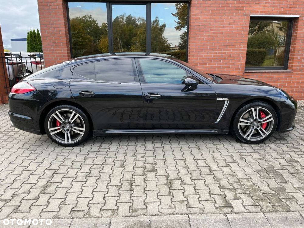 Porsche Panamera Turbo - 30