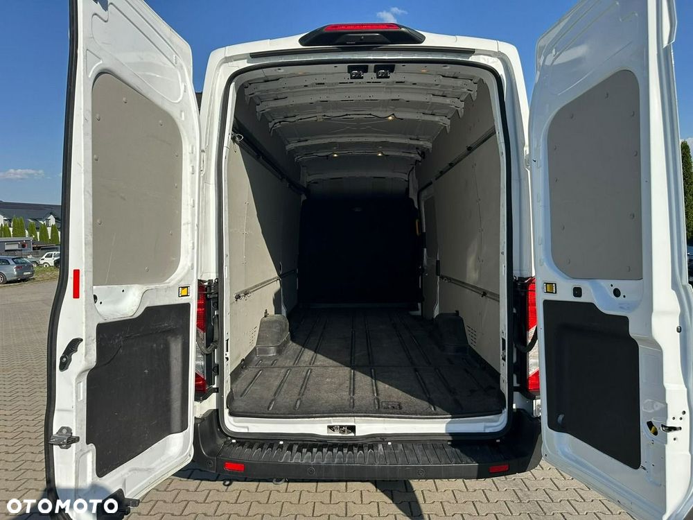 Ford Transit - 11