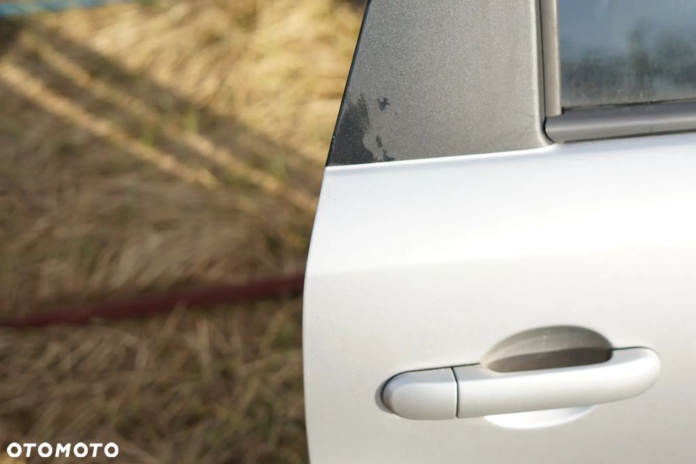 Drzwi tył tylne prawe Nissan Note I Lift 5d KY0 - 2