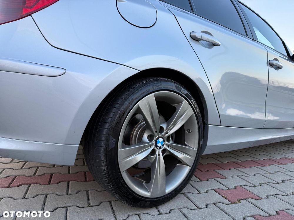 BMW Seria 1 120d DPF - 11
