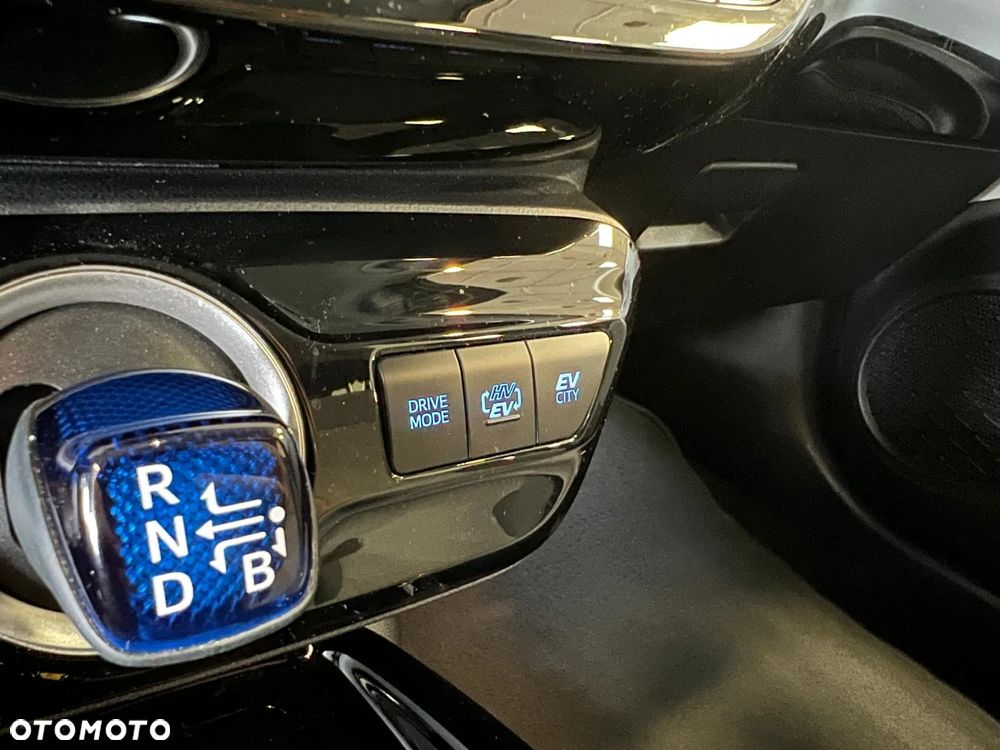 Toyota Prius 1.8 Hybrid Premium - 22