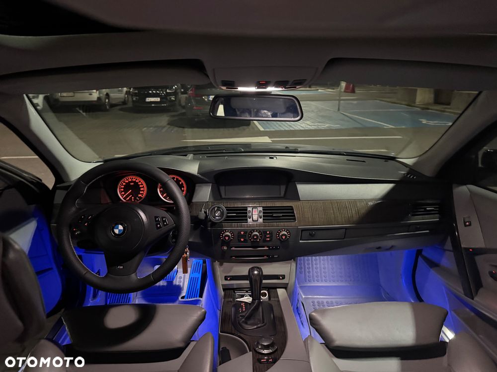 BMW Seria 5 - 25