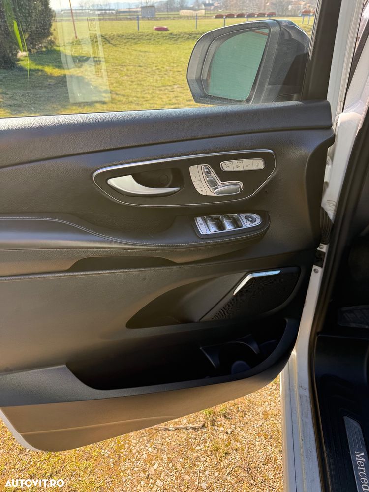 Mercedes-Benz V 250 d Lang 4Matic 9G-TRONIC Exclusive - 11