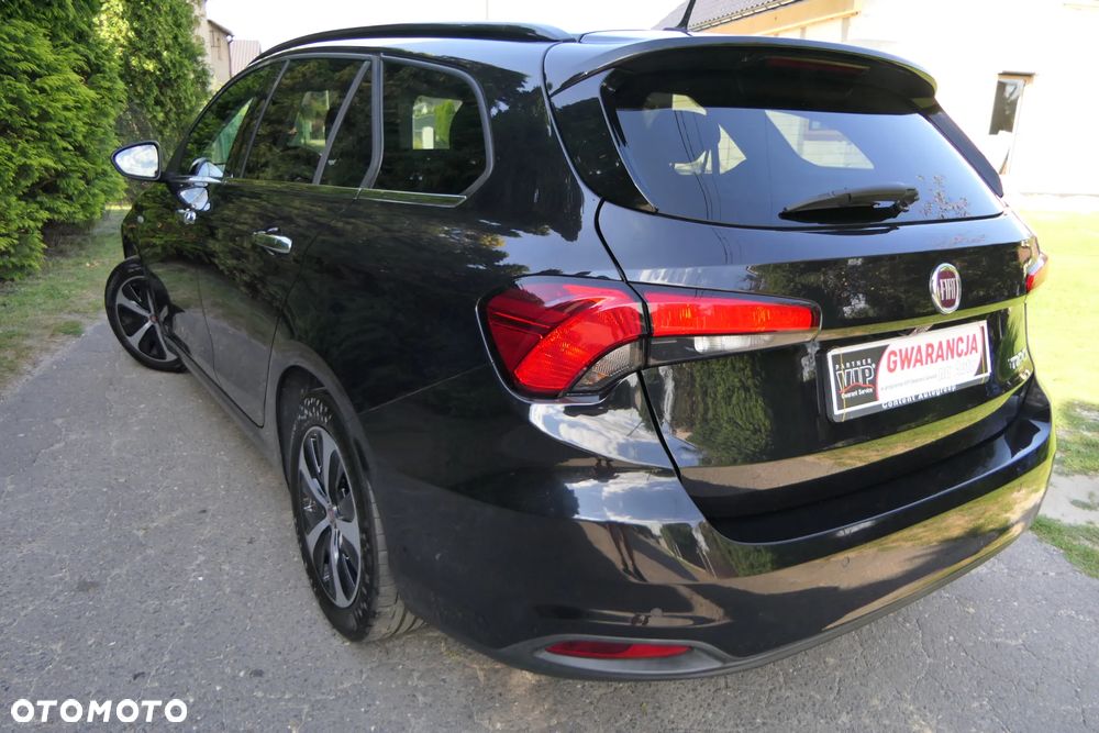 Fiat Tipo 1.6 MultiJet 16v Lounge DDCT - 4