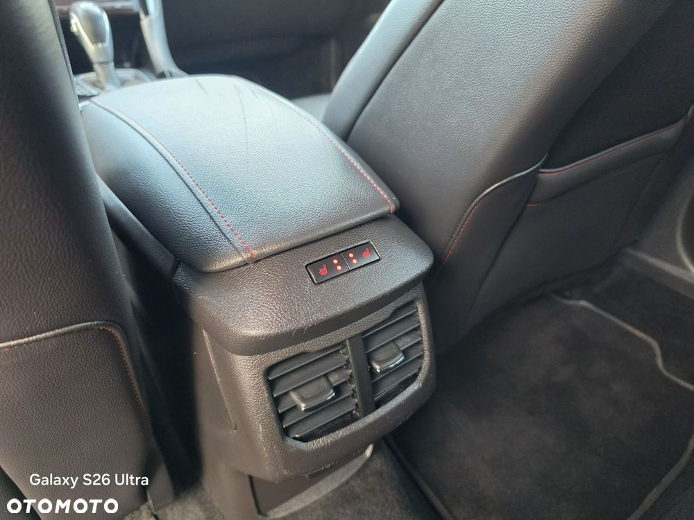 Ford Mondeo - 38