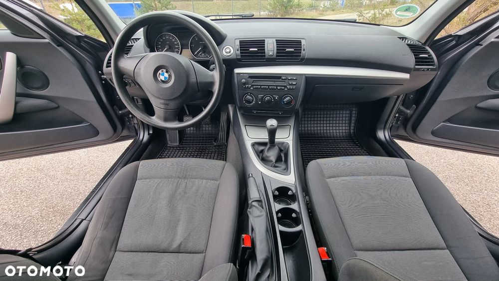 BMW Seria 1 118d - 31