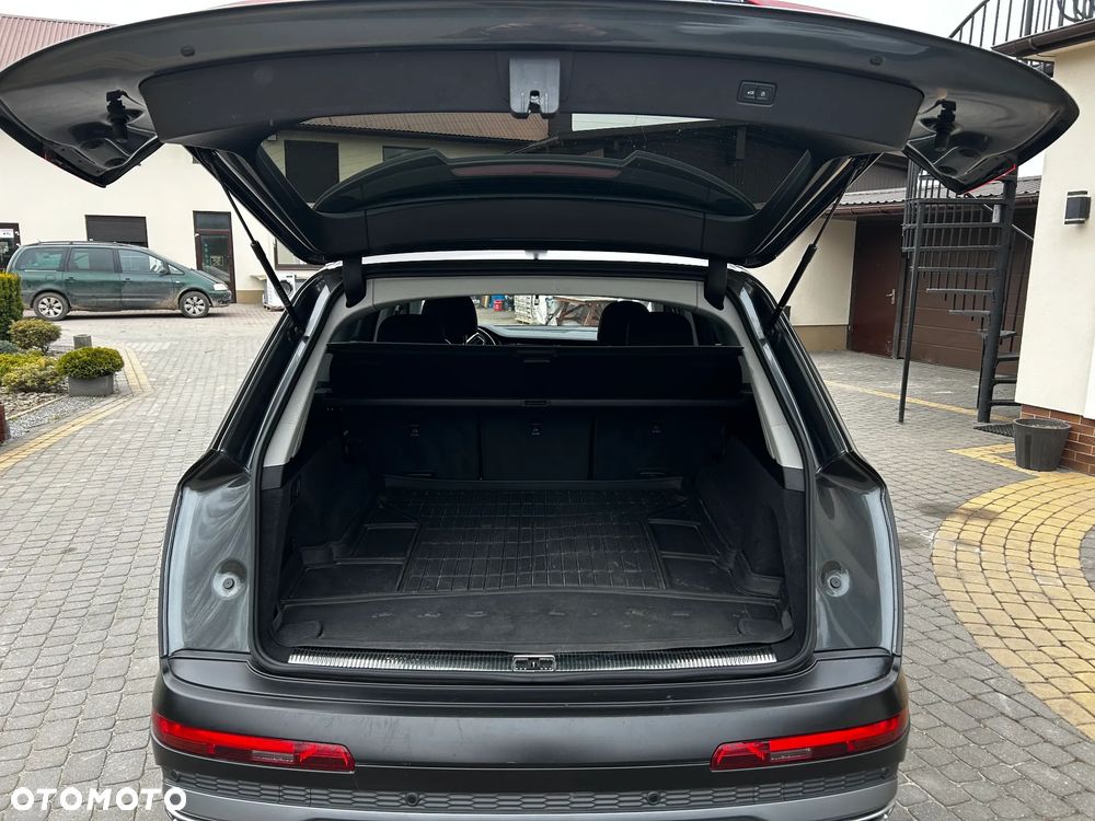Audi Q7 ver-45-tdi-mhev-quattro-s-line-tiptr - 11