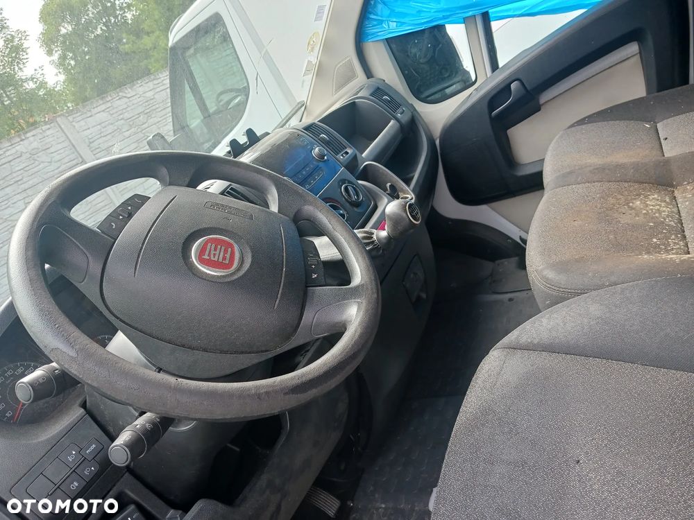 Iveco Daily 35S12 2016r 289 tyś km Chłodnia Mroźnia Izoterma Agregat  Zasilanie 230V - 6