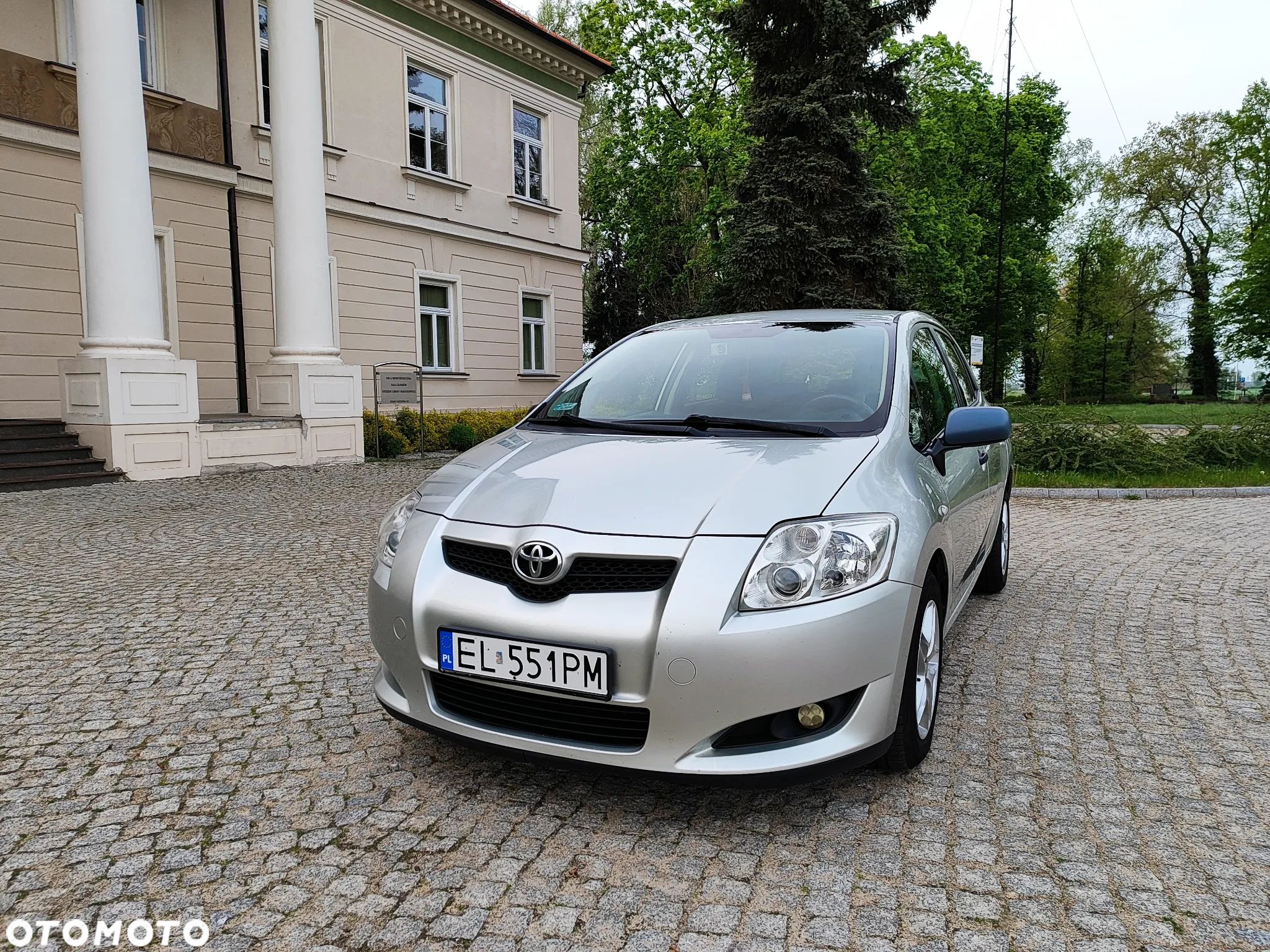 Toyota Auris 1.4 D-4D Luna - 1